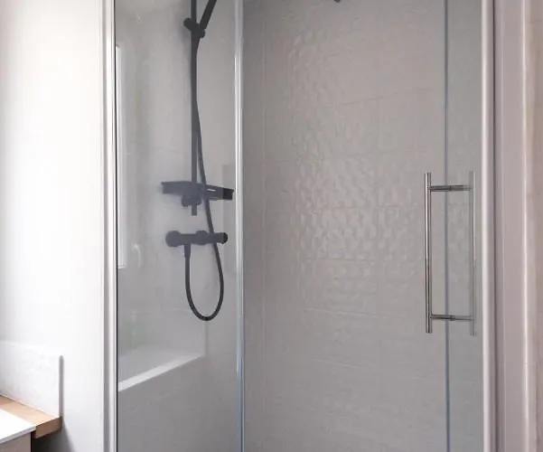 Hypercentre - Gare - La Tour'angel Apartament *